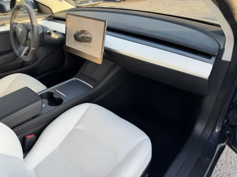 More photos of 2022 Tesla Model 3 at Premium Autos - El Monte, CA