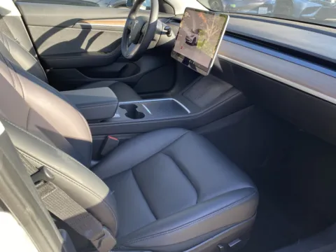 More photos of 2022 Tesla Model 3 Long Range Dual Motor at Premium Autos - El Monte, CA