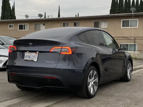 More photos of 2021 Tesla Model Y Long Range Dual Motor at Premium Autos - El Monte, CA