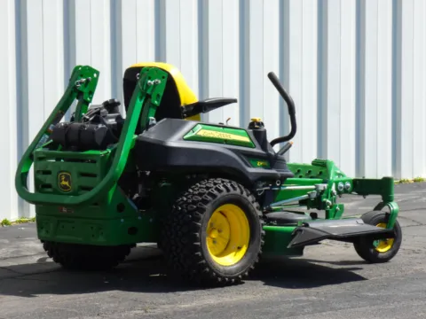 Another view of 2018 JOHN DEERE Z915E for sale in Trenton, MO at Pettijohn Offroad