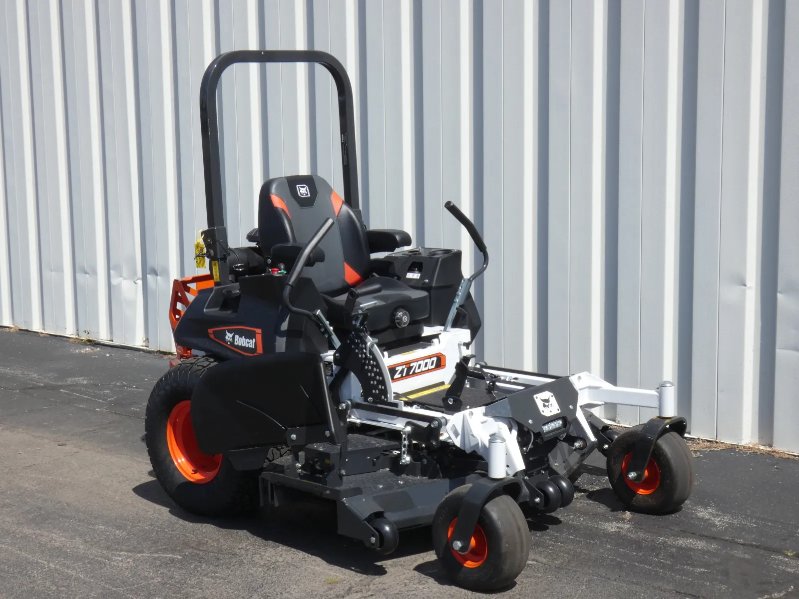 2026 Bobcat ZT7061SD