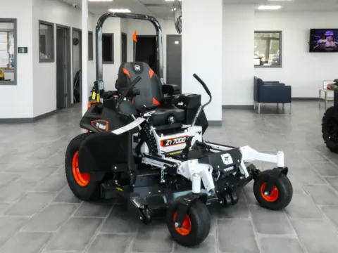 White 2026 BOBCAT ZT7061SD for sale in Trenton, MO