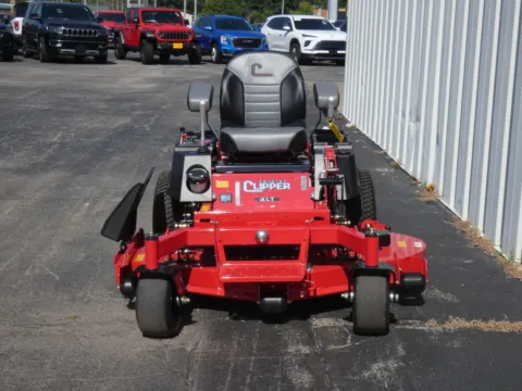 More photos of 2026 COUNTRY CLIPPER XLT 2460J at Pettijohn Offroad, MO