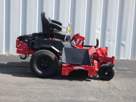 Photos of 2026 COUNTRY CLIPPER XLT 2460J for sale in Trenton, MO at Pettijohn Offroad