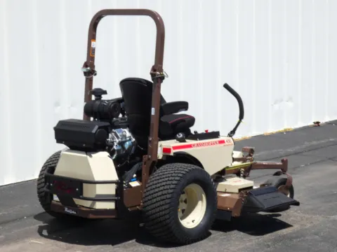 Another view of 2026 GRASSHOPPER 400 MIDMOUNT for sale in Trenton, MO at Pettijohn Offroad