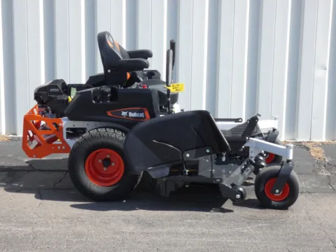 Photos of 2026 BOBCAT ZT3061SD for sale in Trenton, MO at Pettijohn Offroad