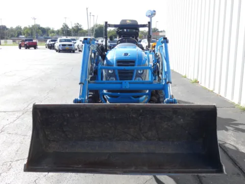 More photos of 2021 LS MT240HE WITH BACKHOE at Pettijohn Offroad, MO