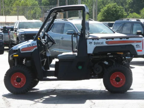 More photos of 2024 BOBCAT UV34 DIESEL at Pettijohn Offroad, MO