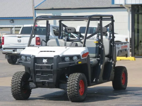 Another view of 2024 BOBCAT UV34 XL G for sale in Trenton, MO at Pettijohn Offroad