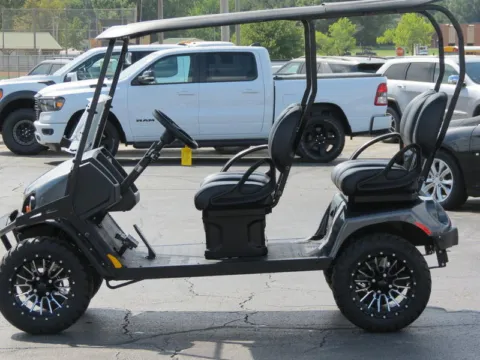More photos of 2022 EZGO LIBERTY ELITE at Pettijohn Offroad, MO