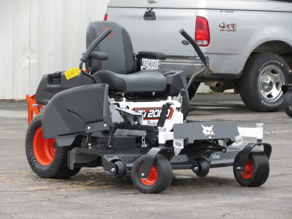 White 2025 BOBCAT ZT2052 SD for sale in Trenton, MO