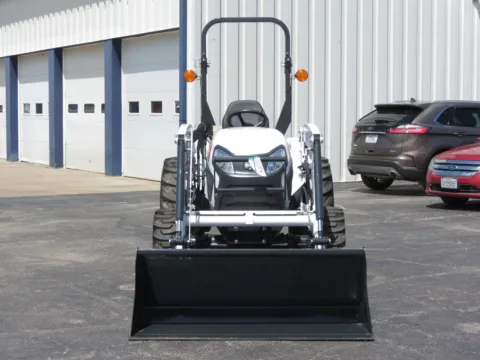 Photos of 2025 BOBCAT CT2035 for sale in Trenton, MO at Pettijohn Offroad