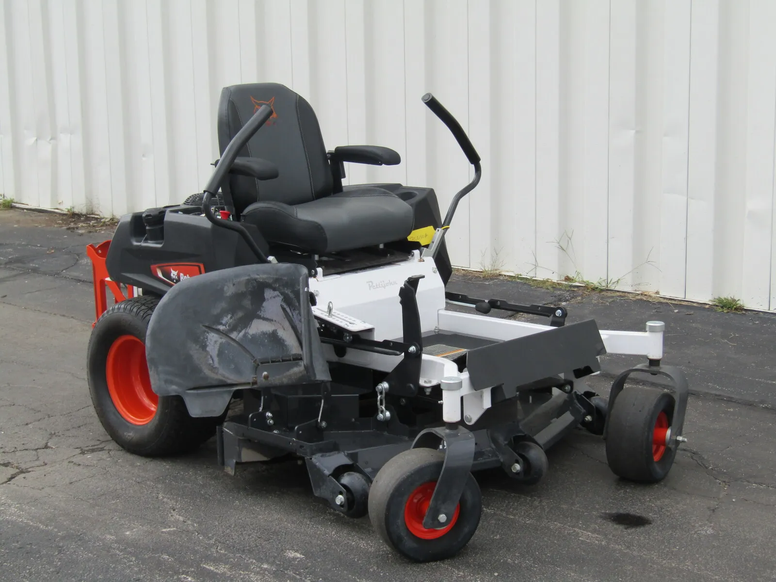 White 2023 BOBCAT ZT2048SA for sale in Trenton, MO