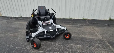 White 2025 BOBCAT ZT7072 for sale in Trenton, MO