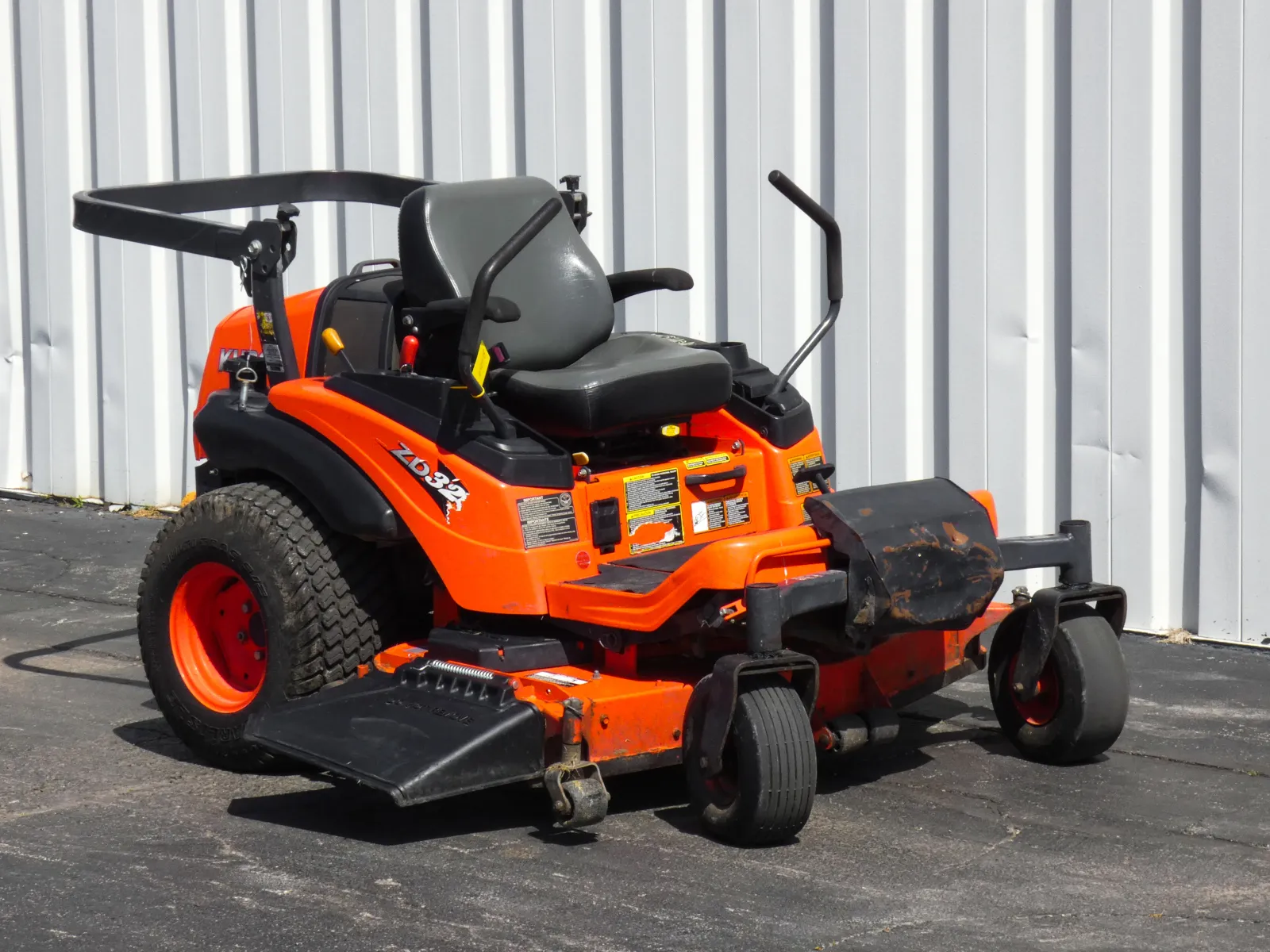 2018 Kubota 326 S