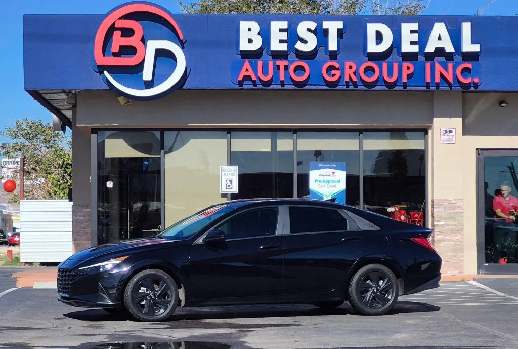 Black 2023 Hyundai Elantra Hybrid Blue HEV Sedan 4D for sale in El Paso, TX