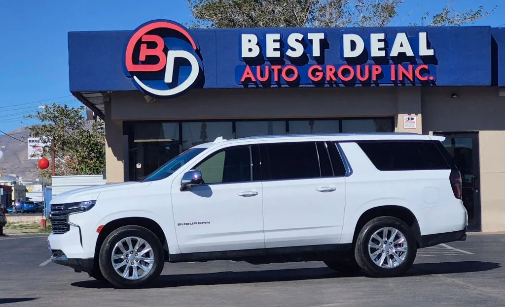 2023 Chevrolet Suburban Premier's photo