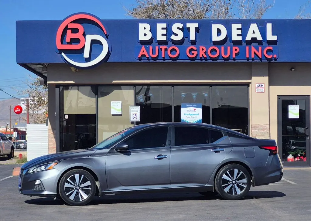 Gray 2021 Nissan Altima 2.5 SV Sedan 4D for sale in El Paso, TX