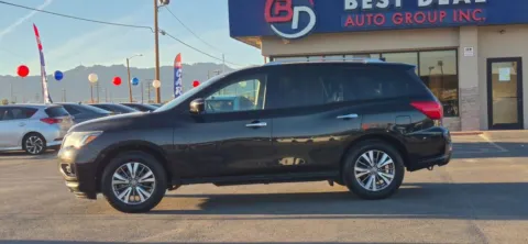 Another view of 2020 Nissan Pathfinder SL Sport Utility 4D for sale in El Paso, TX at Best Deal Auto Group
