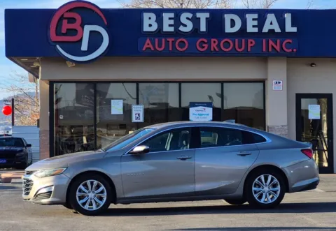 Gray 2023 Chevrolet Malibu 1LT Sedan 4D for sale in El Paso, TX