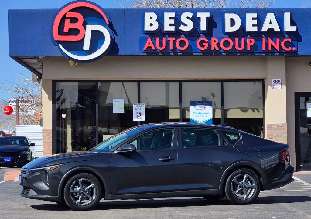 Gray 2025 Kia K4 LXS Sedan 4D for sale in El Paso, TX