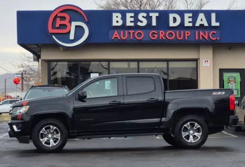 Black 2019 Chevrolet Colorado Crew Cab Z71 Pickup 4D 5 ft for sale in El Paso, TX