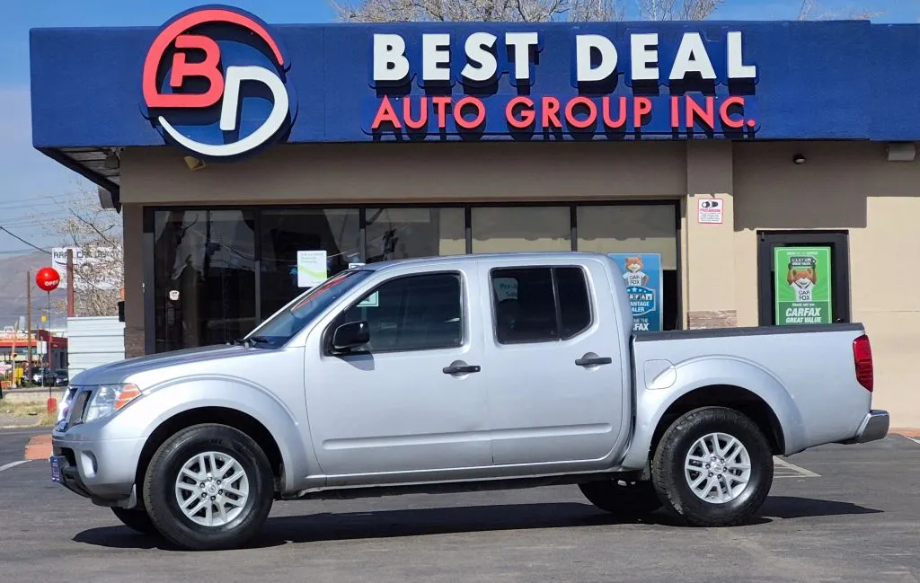 2019 Nissan Frontier Crew Cab SV Pickup 4D 5 ft for sale in El Paso, TX