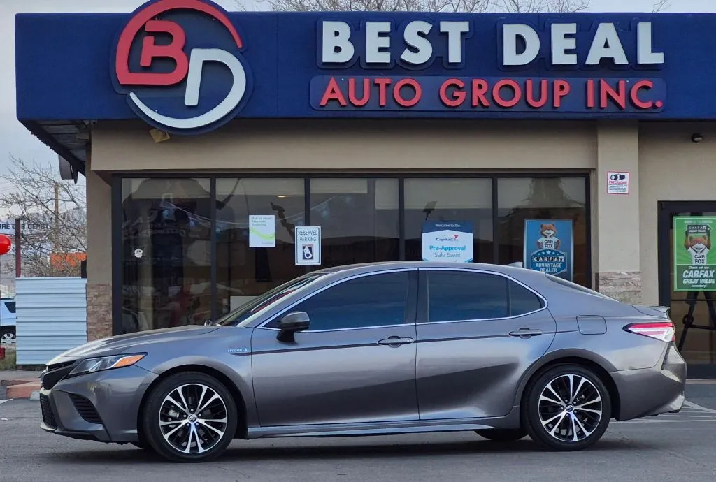 Gray 2020 Toyota Camry Hybrid SE Sedan 4D for sale in El Paso, TX