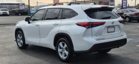 More photos of 2021 Toyota Highlander L Sport Utility 4D at Best Deal Auto Group, TX