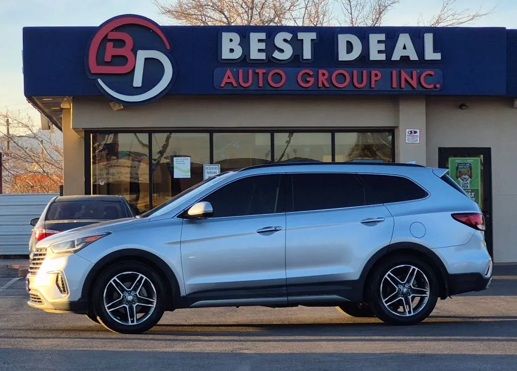 Silver 2017 Hyundai Santa Fe Limited Ultimate Sport Utility 4D for sale in El Paso, TX