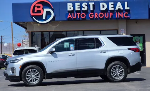 Silver 2022 Chevrolet Traverse LT Sport Utility 4D for sale in El Paso, TX