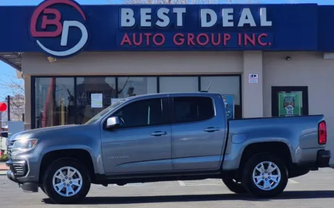 Gray 2021 Chevrolet Colorado Crew Cab LT Pickup 4D 5 ft for sale in El Paso, TX