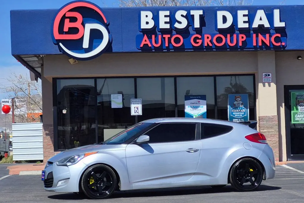 Silver 2017 Hyundai Veloster Coupe 3D for sale in El Paso, TX