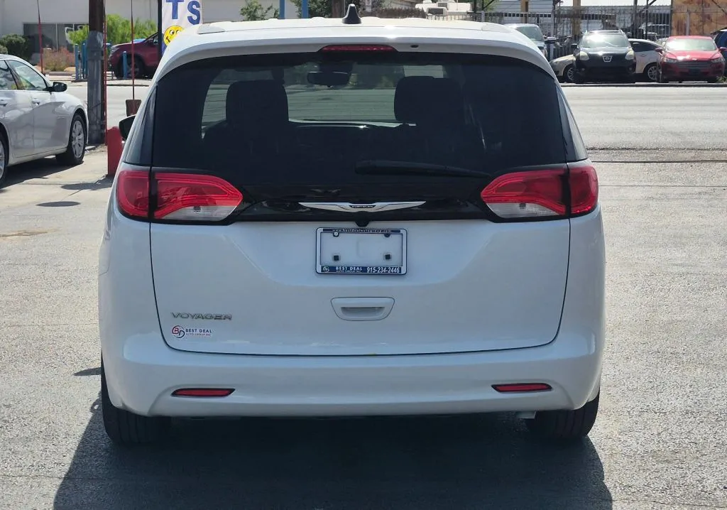 Chrysler Voyager photo 5