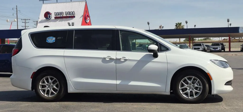 Chrysler Voyager photo 7