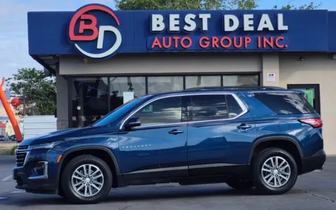 Blue 2023 Chevrolet Traverse LT Sport Utility 4D for sale in El Paso, TX