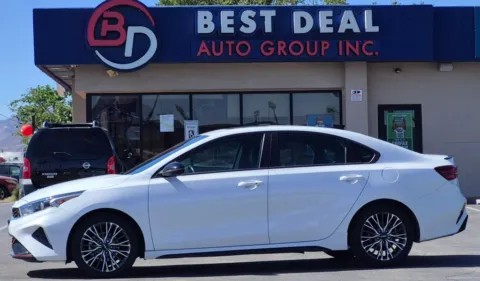 White 2023 Kia Forte GT-Line Sedan 4D for sale in El Paso, TX