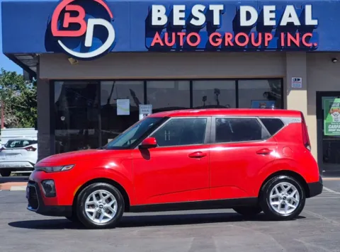 Red 2022 Kia Soul LX Wagon 4D for sale in El Paso, TX
