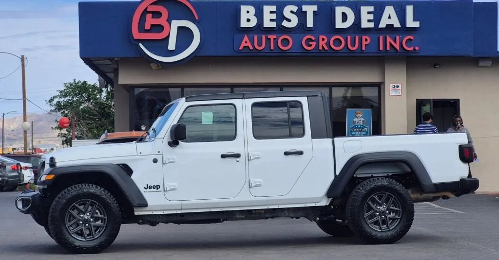 2025 Jeep Gladiator Sport S Pickup 4D 5 ft for sale in El Paso, TX