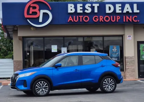 Blue 2021 Nissan Kicks SV Sport Utility 4D for sale in El Paso, TX