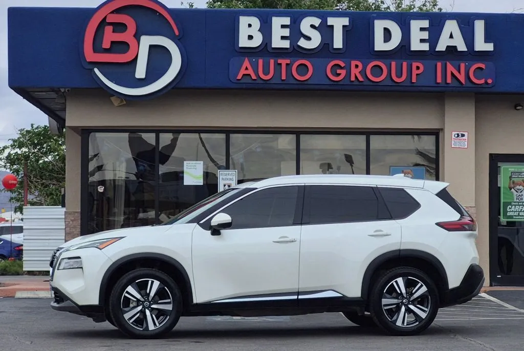 White 2021 Nissan Rogue SL Sport Utility 4D for sale in El Paso, TX