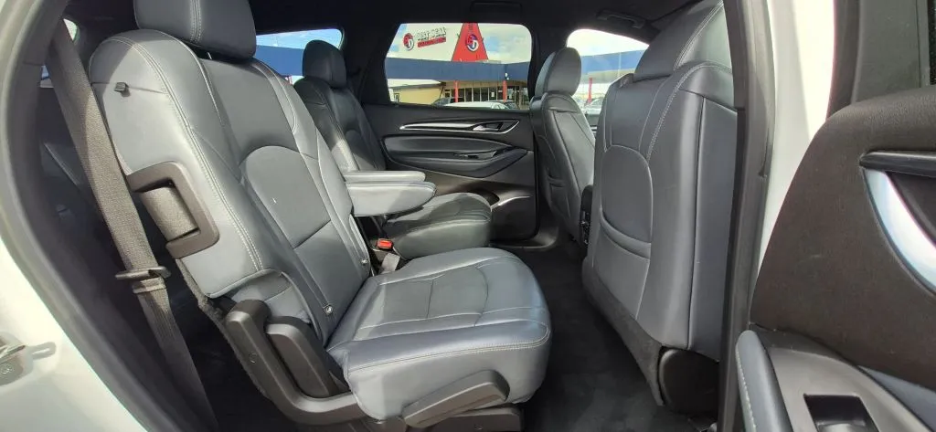 Buick Enclave photo 14