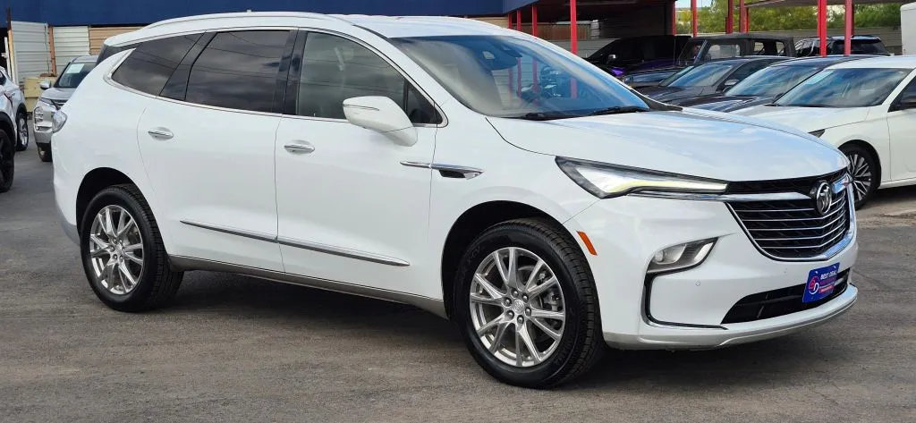 Buick Enclave photo 8