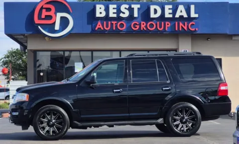 Black 2017 Ford Expedition XLT Sport Utility 4D for sale in El Paso, TX