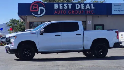 White 2024 Chevrolet Silverado 1500 Crew Cab LT Trail Boss Pickup 4D 5 3/4 ft for sale in El Paso, TX