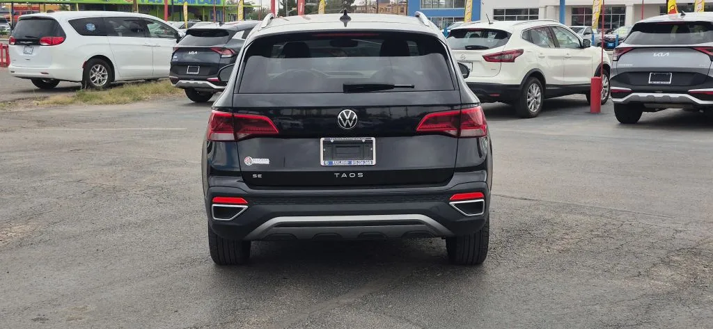 Volkswagen Taos photo 5