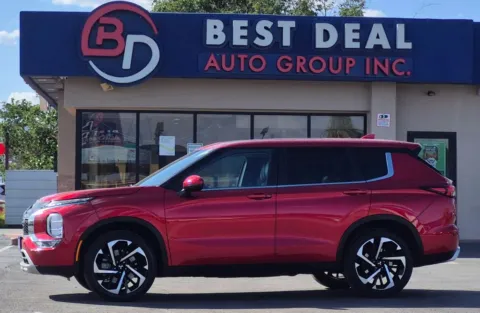 Red 2022 Mitsubishi Outlander SE Sport Utility 4D for sale in El Paso, TX
