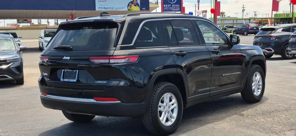 Jeep Grand Cherokee photo 6