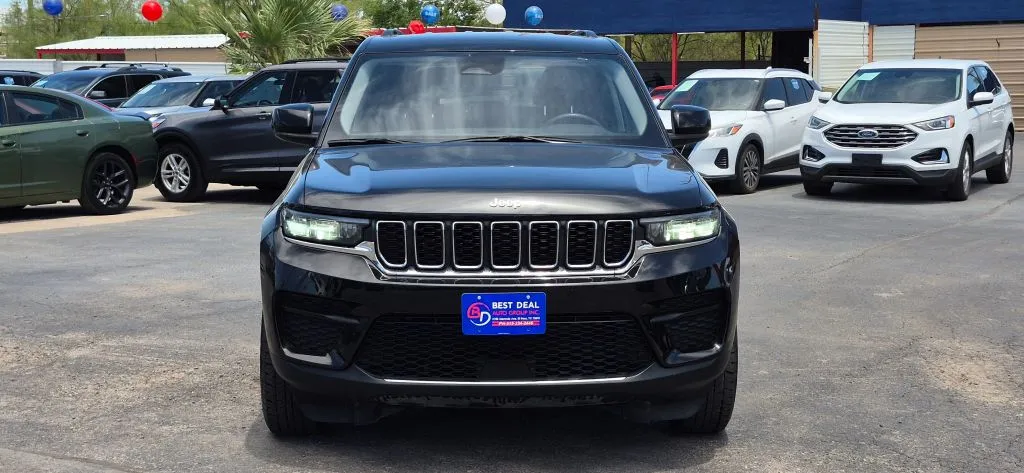 Jeep Grand Cherokee photo 9