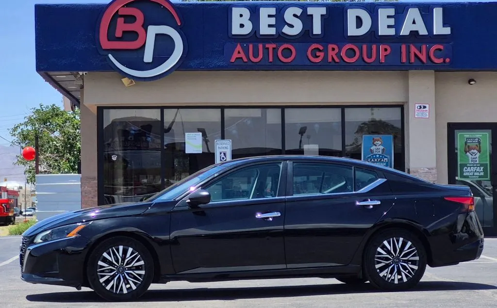 Black 2025 Nissan Altima 2.5 SV Sedan 4D for sale in El Paso, TX